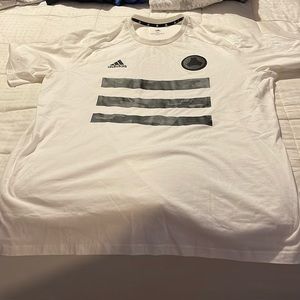 Adidas men’s xl t shirt white and black new no tags
